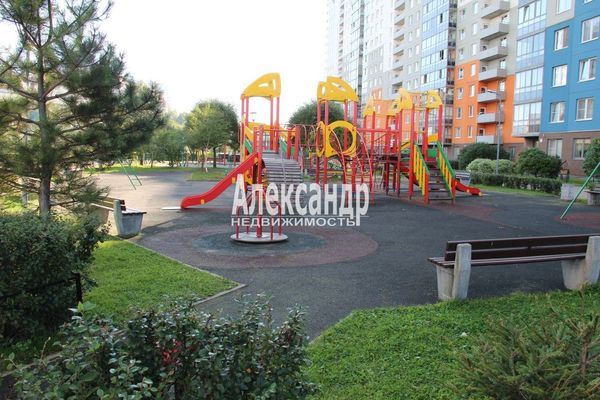 Продам однокомнатную (1-комн.) квартиру, Скандинавский проезд, 4к1, Мурино п