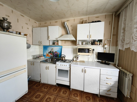 Продам двухкомнатную (2-комн.) квартиру, Симонова ул, 6, Казань г