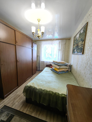 Продам двухкомнатную (2-комн.) квартиру, Симонова ул, 6, Казань г
