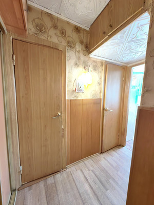Продам двухкомнатную (2-комн.) квартиру, Симонова ул, 6, Казань г