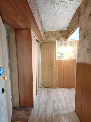 Продам двухкомнатную (2-комн.) квартиру, Симонова ул, 6, Казань г