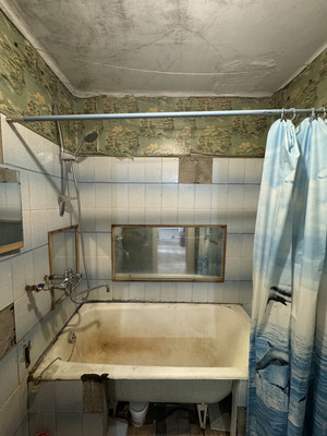 Продам двухкомнатную (2-комн.) квартиру, Тепличная ул, 4, Комсомольск-на-Амуре г