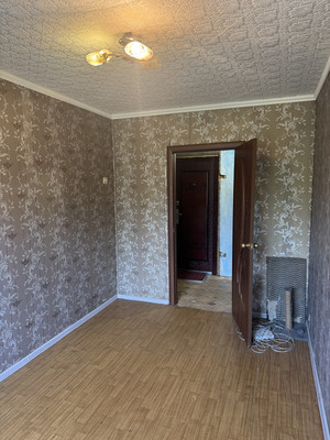 Продам двухкомнатную (2-комн.) квартиру, Тепличная ул, 4, Комсомольск-на-Амуре г