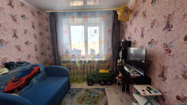 Продам трехкомнатную (3-комн.) квартиру, Деповская ул, 208б, Ишим г