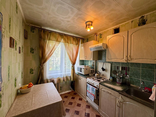 Продам многокомнатную квартиру, Сосновая ул, 10б, Покров с