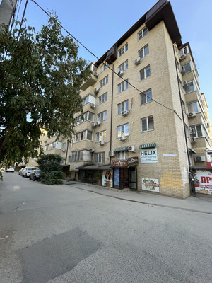 Продам двухкомнатную (2-комн.) квартиру, им. Сергея Есенина ул, 108/7, Краснодар г