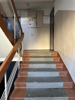 Продам трехкомнатную (3-комн.) квартиру, Баумана ул, 233, Иркутск г