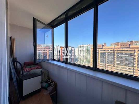 Продам однокомнатную (1-комн.) квартиру, Шувалова ул, 14, Мурино п
