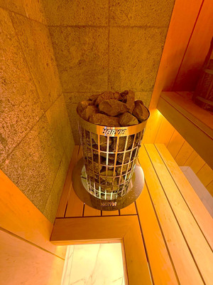 Продам двухкомнатную (2-комн.) квартиру, Молодой гвардии ул, 34, Калининград г