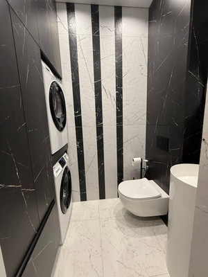 Продам двухкомнатную (2-комн.) квартиру, Молодой гвардии ул, 34, Калининград г