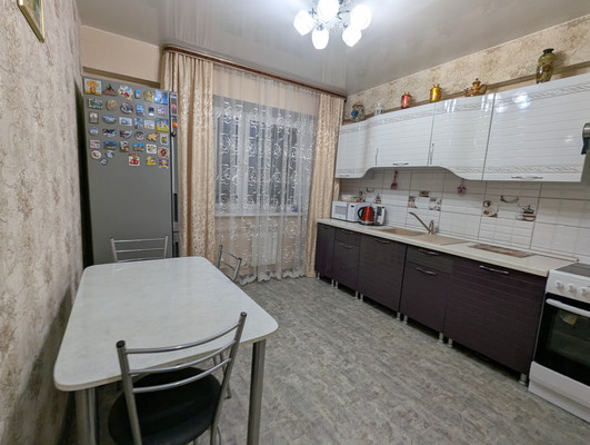 Продам двухкомнатную (2-комн.) квартиру, Можайского ул, 3/2, Иркутск г