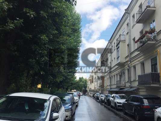 Продам многокомнатную квартиру, Петровка ул, 26с2, Москва г