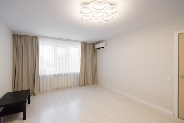 Продам трехкомнатную (3-комн.) квартиру, Михаила Нагибина пр-кт, 37Б, Ростов-на-Дону г