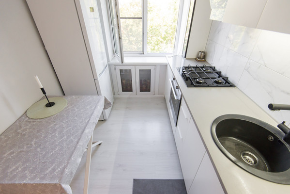 Продам трехкомнатную (3-комн.) квартиру, Михаила Нагибина пр-кт, 37Б, Ростов-на-Дону г