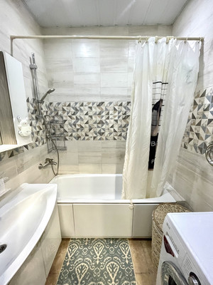 Продам однокомнатную (1-комн.) квартиру, Михневская ул, 8, Москва г