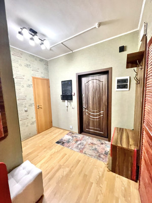 Продам однокомнатную (1-комн.) квартиру, Михневская ул, 8, Москва г