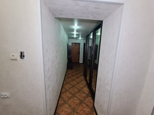 Продам трехкомнатную (3-комн.) квартиру, Первостроителей пр-кт, 41, Комсомольск-на-Амуре г