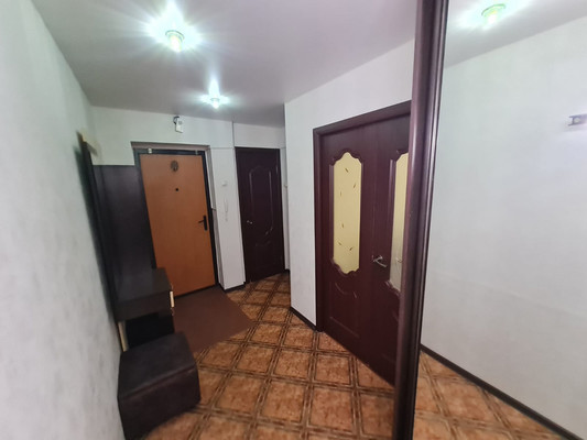 Продам трехкомнатную (3-комн.) квартиру, Первостроителей пр-кт, 41, Комсомольск-на-Амуре г