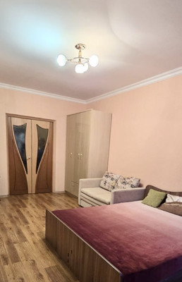 Продам однокомнатную (1-комн.) квартиру, Сибгата Хакима ул, 33, Казань г