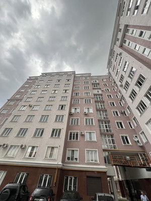 Продам трехкомнатную (3-комн.) квартиру, Атажукина ул, 12акЕ, Нальчик г