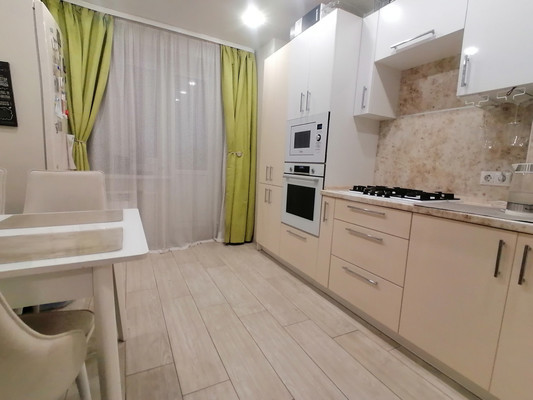 Продам трехкомнатную (3-комн.) квартиру, Революционная ул, 24к4, Иваново г