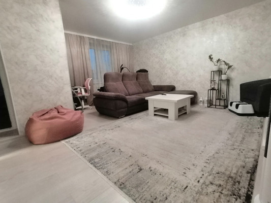 Продам трехкомнатную (3-комн.) квартиру, Революционная ул, 24к4, Иваново г