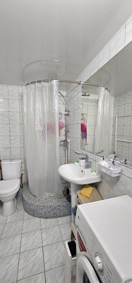 Продам двухкомнатную (2-комн.) квартиру, Казахская ул, 87/1, Ростов-на-Дону г