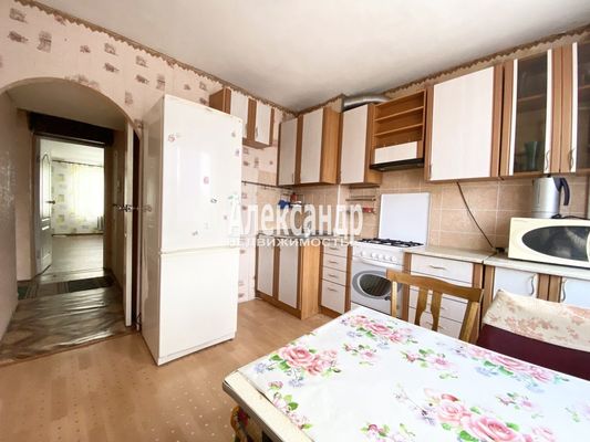 Продам трехкомнатную (3-комн.) квартиру, Им А.К.Харитонова ул, 88, Выборг г