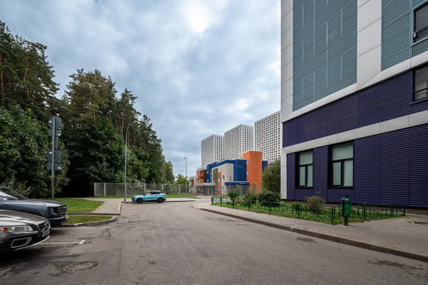 Продам трехкомнатную (3-комн.) квартиру, Старокрымская ул, 15к2, Москва г