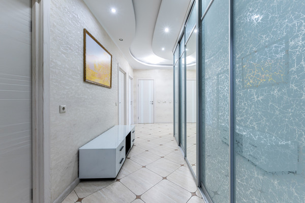 Продам трехкомнатную (3-комн.) квартиру, Старокрымская ул, 15к2, Москва г