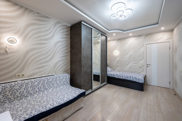 Продам трехкомнатную (3-комн.) квартиру, Старокрымская ул, 15к2, Москва г