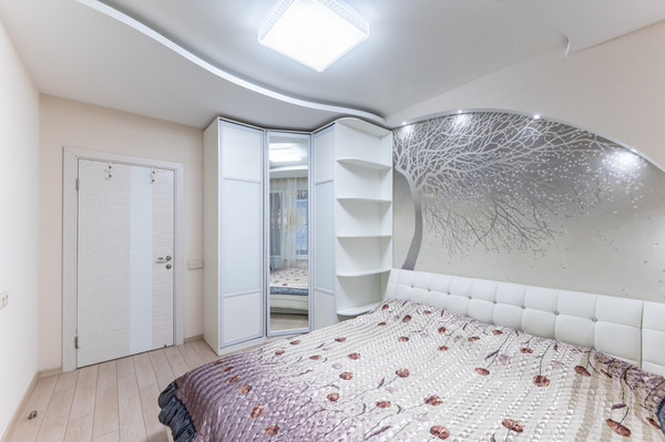 Продам трехкомнатную (3-комн.) квартиру, Старокрымская ул, 15к2, Москва г
