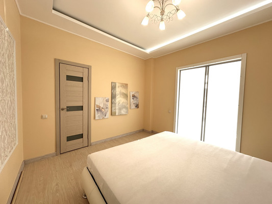 Продам двухкомнатную (2-комн.) квартиру, Чистопольская ул, 38, Казань г