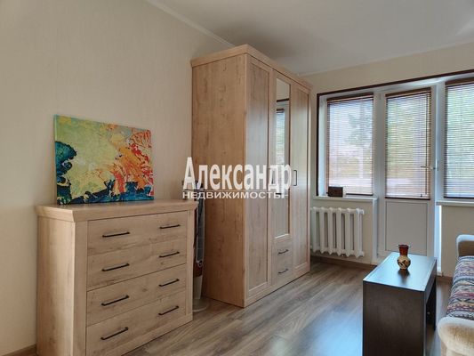 Продам однокомнатную (1-комн.) квартиру, Красноармейская ул, 35А, Ломоносов г