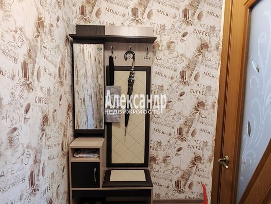 Продам однокомнатную (1-комн.) квартиру, Красноармейская ул, 35А, Ломоносов г