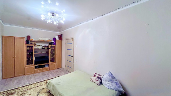 Продам однокомнатную (1-комн.) квартиру, Аксакова ул, 16, Астрахань г