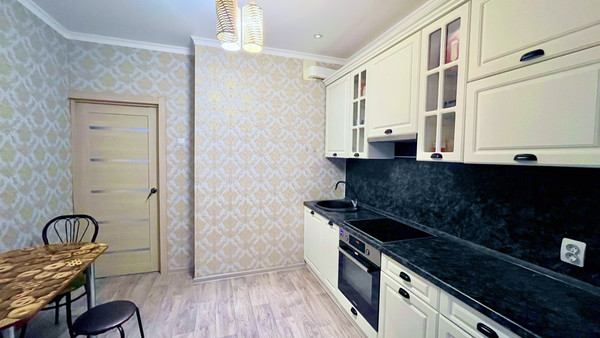 Продам однокомнатную (1-комн.) квартиру, Аксакова ул, 16, Астрахань г