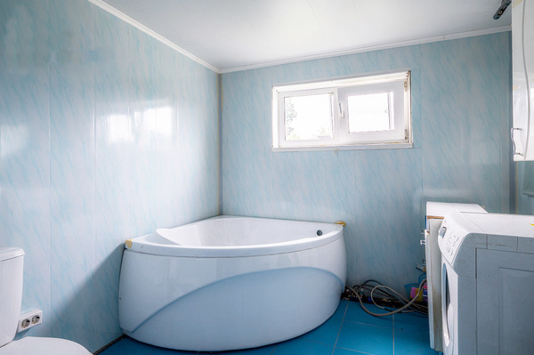 Продам двухкомнатную (2-комн.) квартиру, Степана Разина ул, 24, Колюткино с