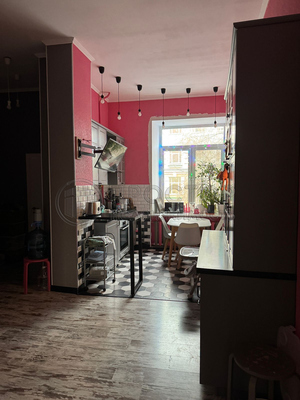 Продам трехкомнатную (3-комн.) квартиру, Тихвинский пер, 11, Москва г
