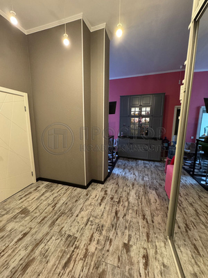 Продам трехкомнатную (3-комн.) квартиру, Тихвинский пер, 11, Москва г