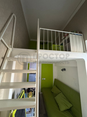 Продам трехкомнатную (3-комн.) квартиру, Тихвинский пер, 11, Москва г