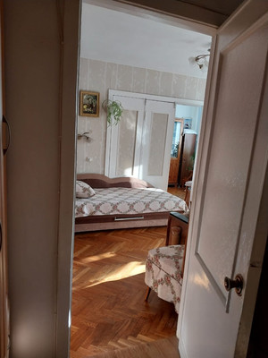 Продам трехкомнатную (3-комн.) квартиру, Ленинградская ул, 71А, Пушкин г