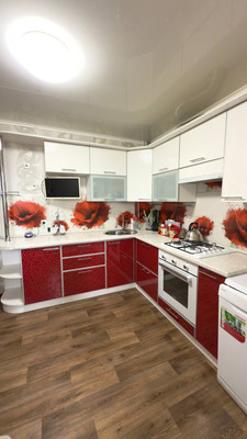 Продам двухкомнатную (2-комн.) квартиру, 34-й мкр, 14, Октябрьский г