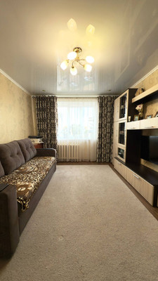 Продам двухкомнатную (2-комн.) квартиру, 34-й мкр, 14, Октябрьский г