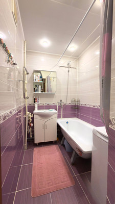 Продам двухкомнатную (2-комн.) квартиру, 34-й мкр, 14, Октябрьский г