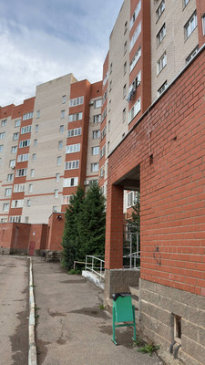 Продам двухкомнатную (2-комн.) квартиру, 34-й мкр, 14, Октябрьский г