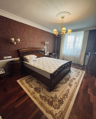 Сдам трехкомнатную (3-комн.) квартиру, Варшавская ул, 9к1, Санкт-Петербург г