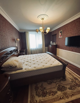 Сдам трехкомнатную (3-комн.) квартиру, Варшавская ул, 9к1, Санкт-Петербург г