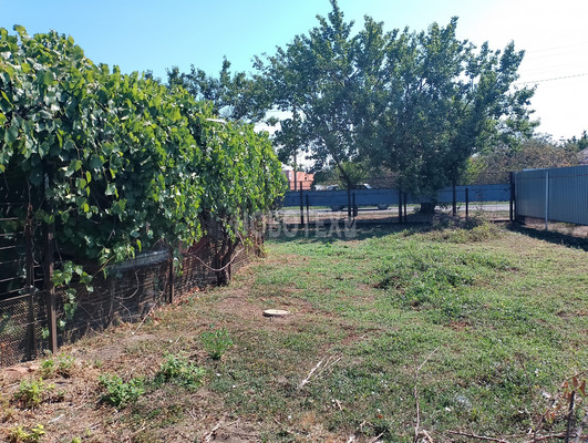 Продам участок 10,92 соток, ИЖС, Свердликова ул, 68, Каневская ст-ца, 0 км от города