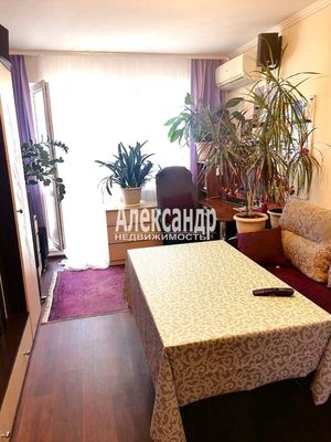 Продам двухкомнатную (2-комн.) квартиру, Первомайская ул, 3, Сосново п
